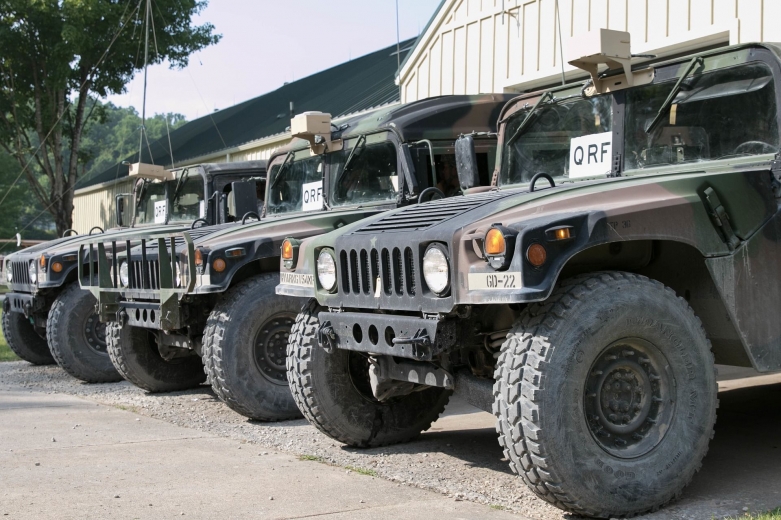 За рулем Hummer H2, Humvee  в Праге